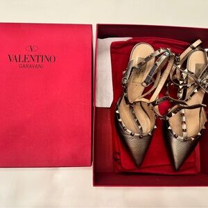 Valentino Garavani Women's metallic rock studs  Shoes